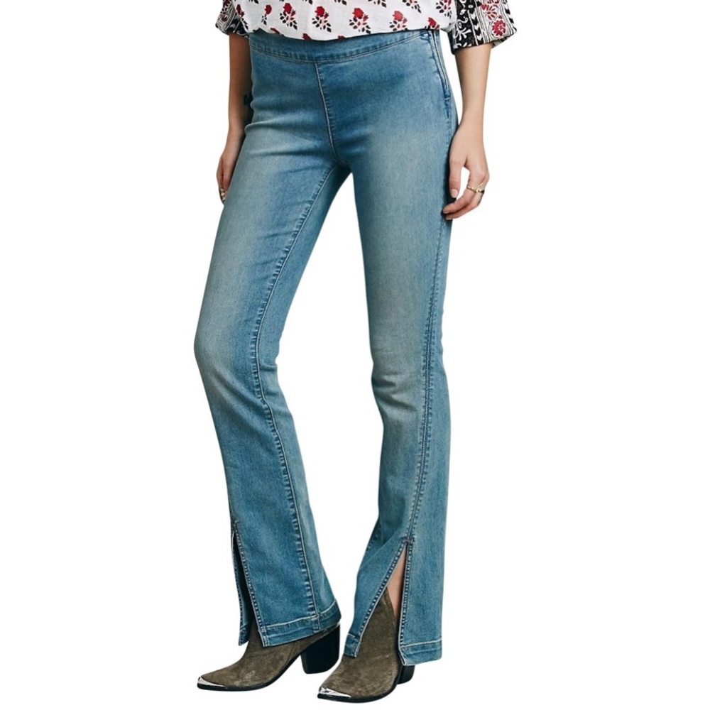 NWOT Free People Low Rise Slit Flare Jean